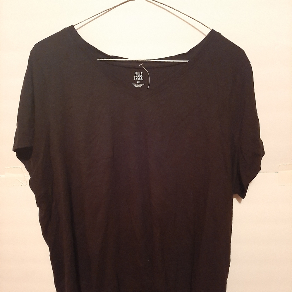 Black short sleeve Tshirt